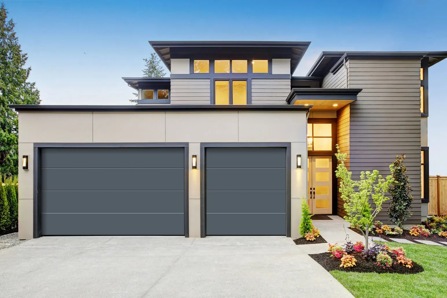 Секционные гаражные ворота для частных домов