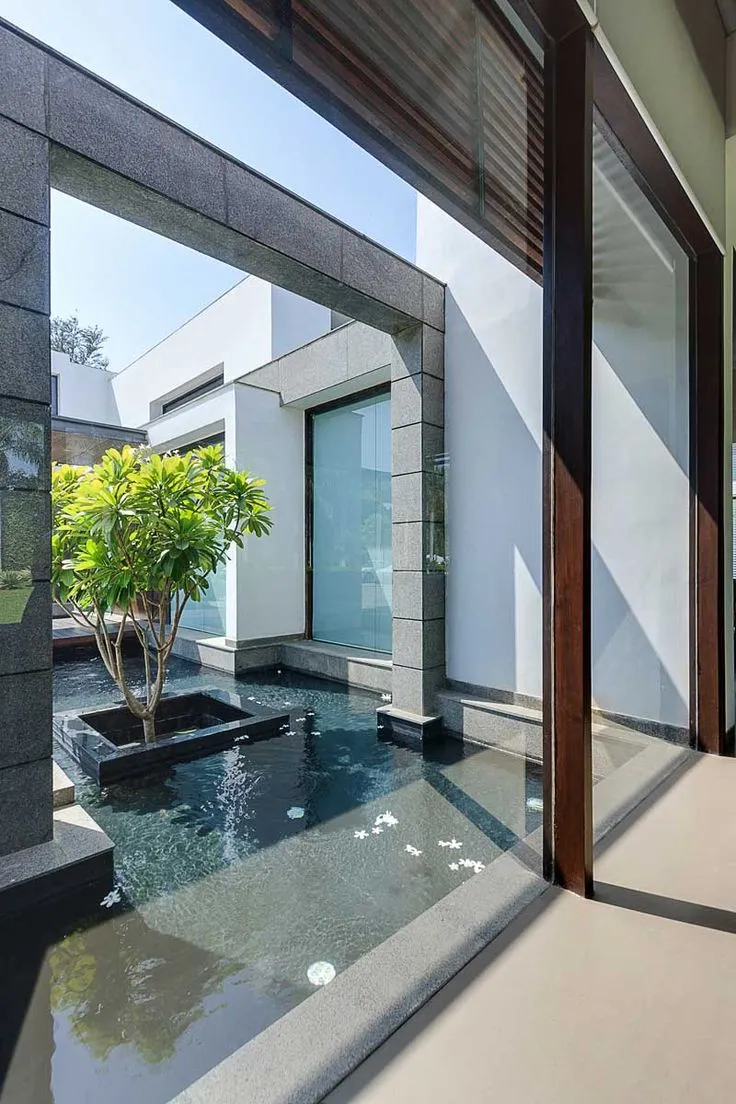 Ideas de diseño de villas de lujo con atrios interiores o fuentes de agua