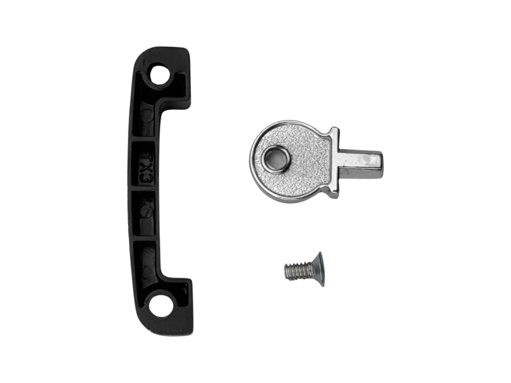 Serratura per finestra a ghigliottina con apertura verso l'interno, tipo non standard