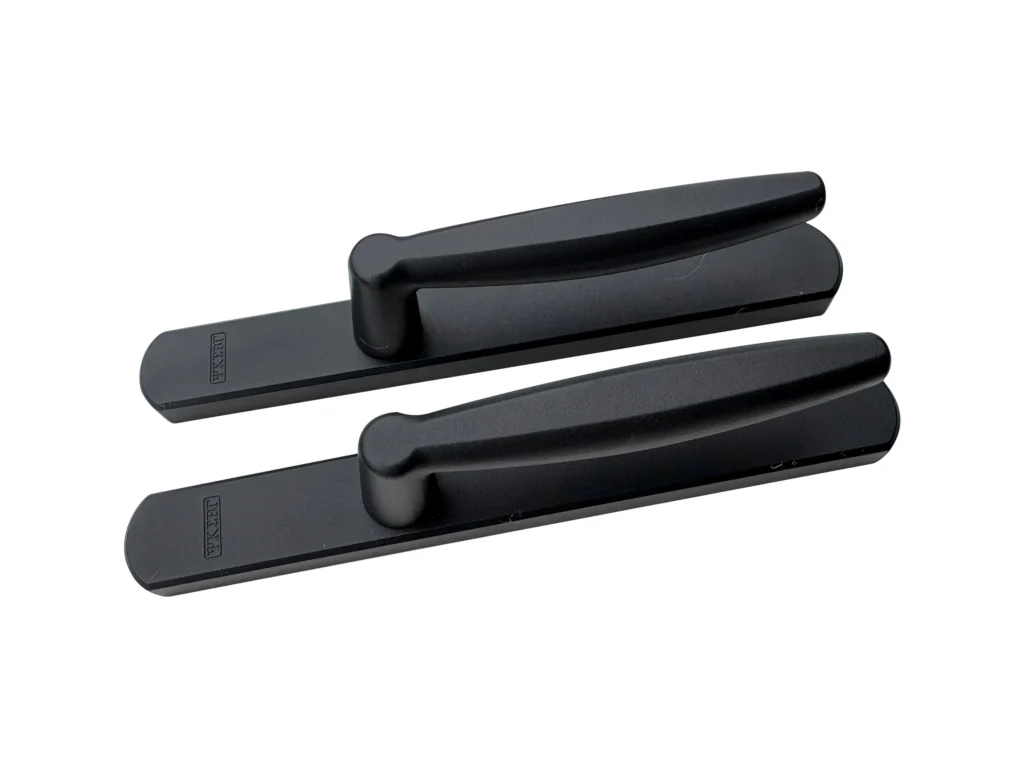 Maniglia moderna in alluminio per porta con viti di montaggio